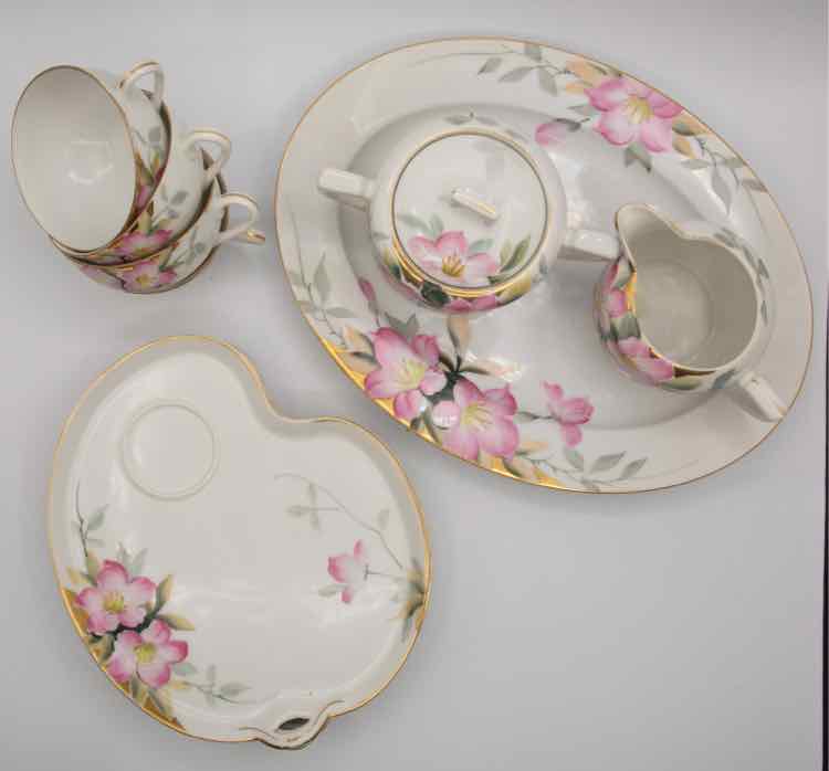 13 Piece Noritake Azelea Set
