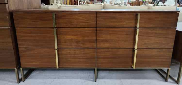 Ethan Allen Dresser