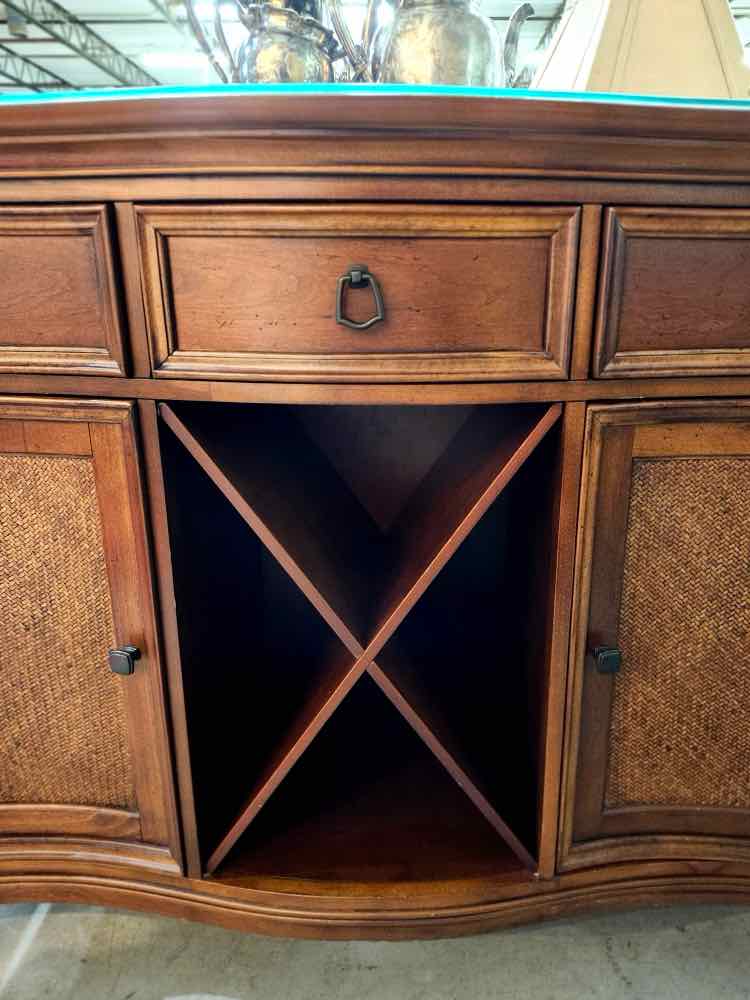 Hooker Server w/Glass Top