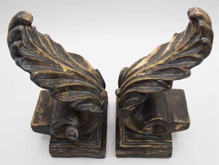Neoclassical Bookends