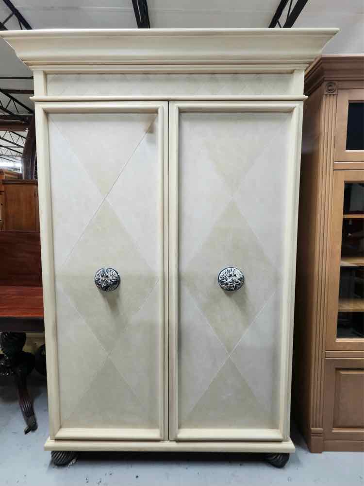 Armoire