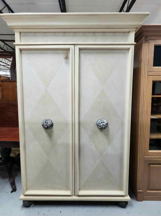 Armoire