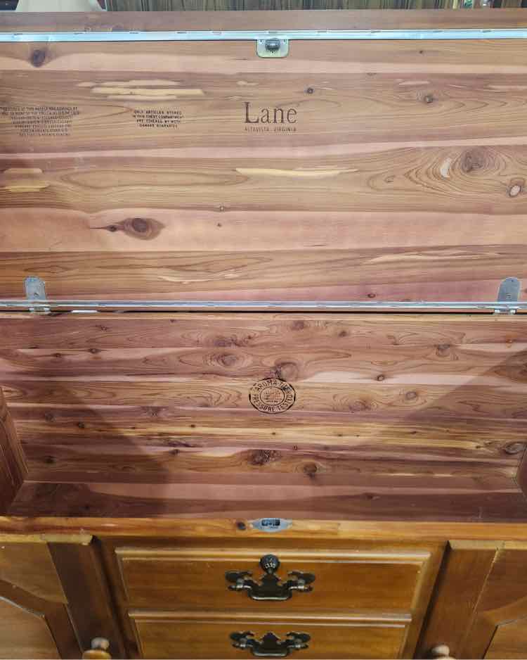 Cedar Lane Trunk
