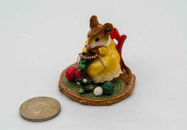 'Wee Forest Folk' Holiday Figurine