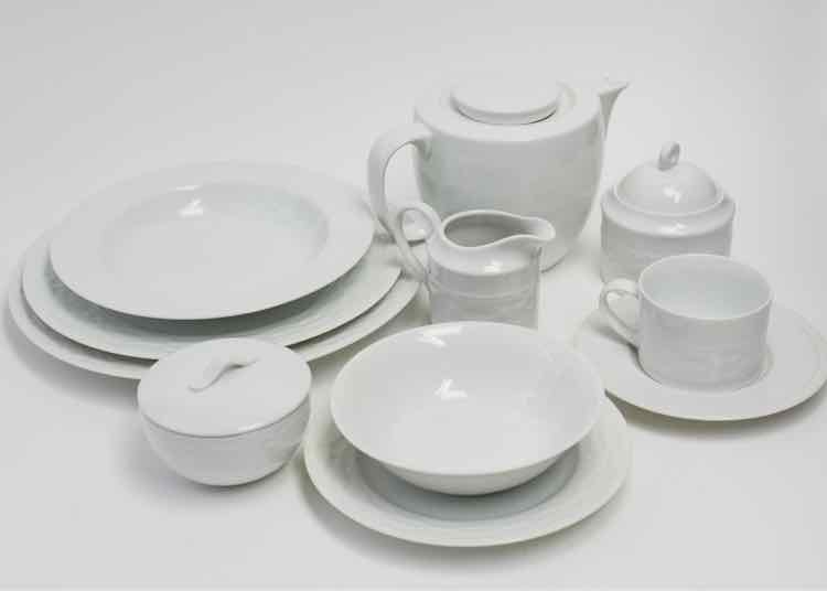 Crate & Barrel  Dishware