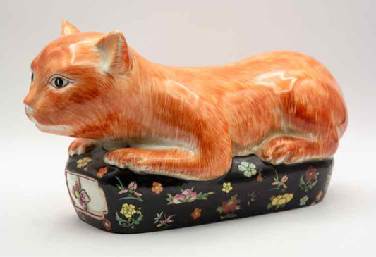 Vtg. Ceramic Cat Figurine
