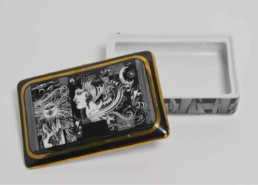 Hollohaza Hungary "9" Porcelain Trinket Box