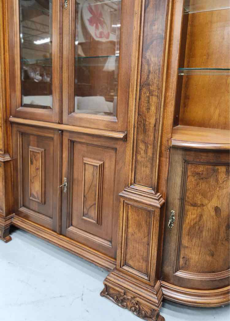 Wooden Bibliotheque