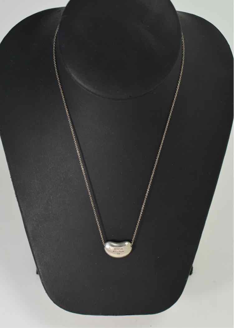 Tiffany & Co. Elsa Perretti Small Bean Necklace