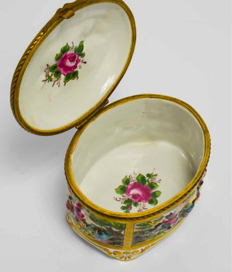 Capodimonte Italian Trinket Box