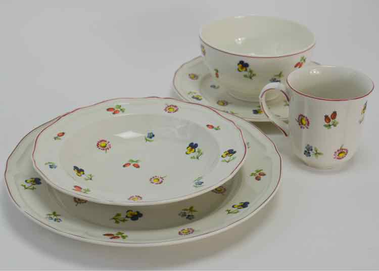 Villeroy & Boch 'Evora' Ass't Dish Set