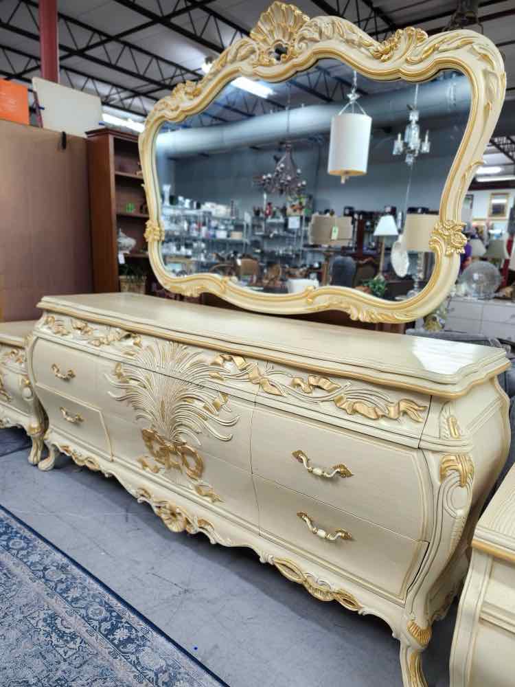 Beige/Gold Dresser w/ Mirror