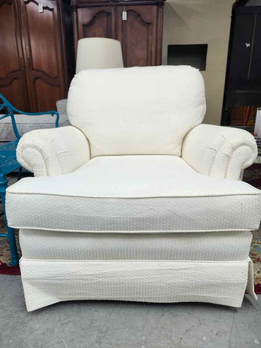 Norwalk Cream Swivel Chair
