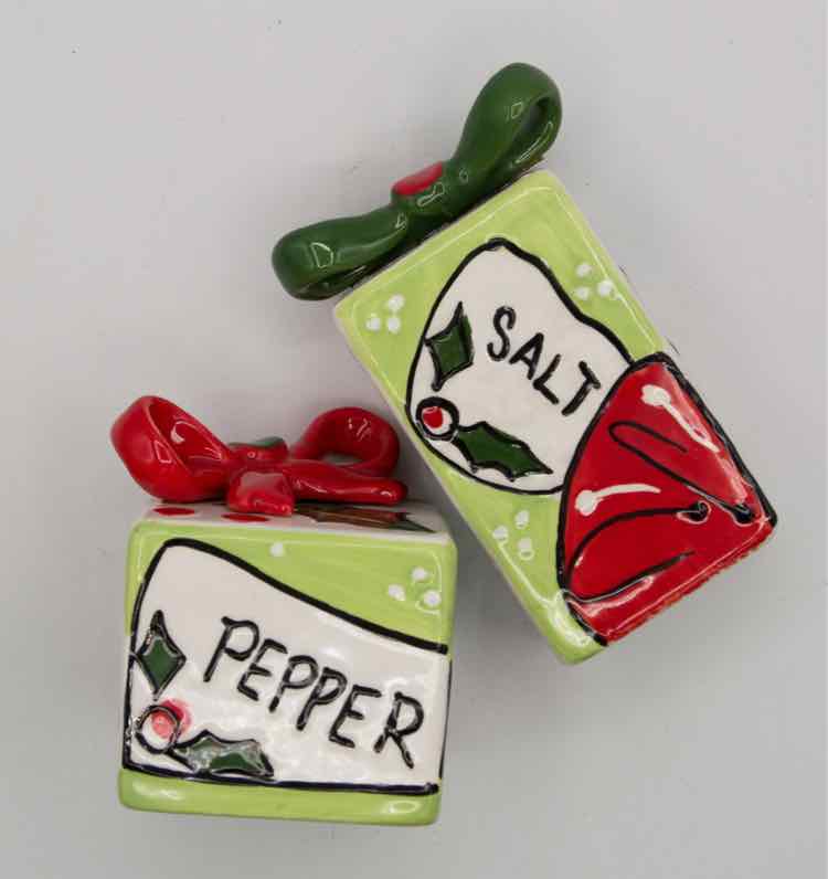 HOLIDAY DECOR