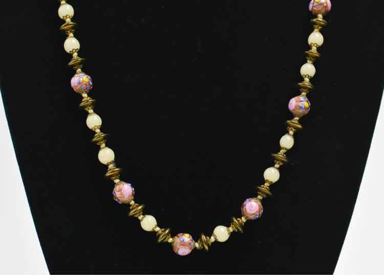 Vtg. Cake Bead Necklace