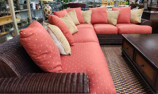 Rattan Sectional Couch w/Sleeper