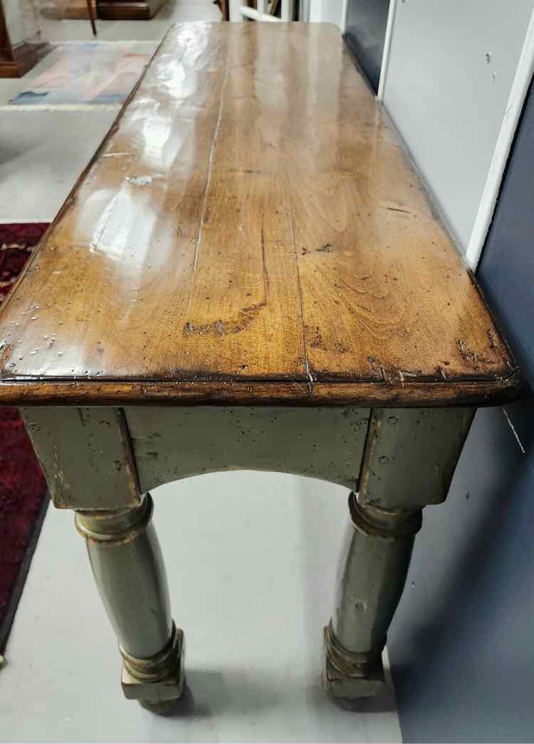 Woodland Wood/Green Sofa Table