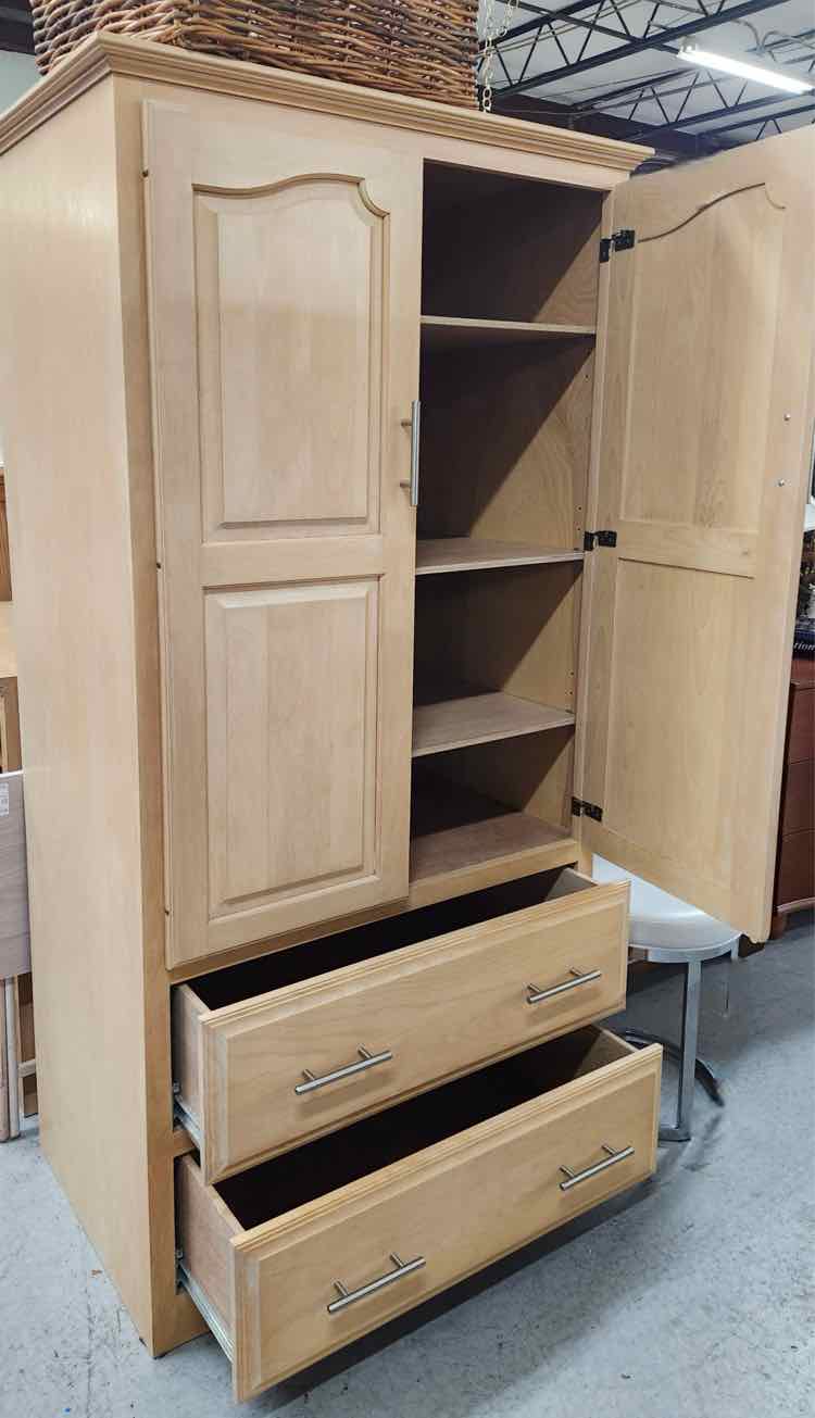 Armoire