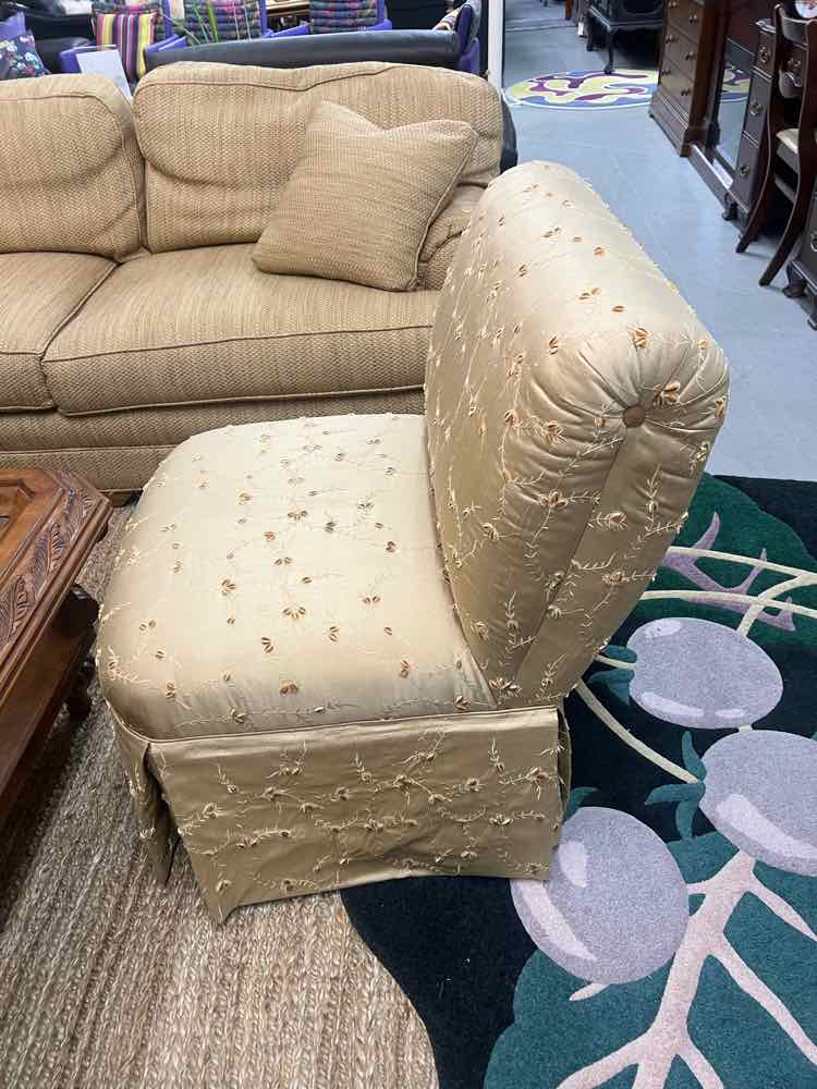 GOLD SILK SLIPPER CHAIR