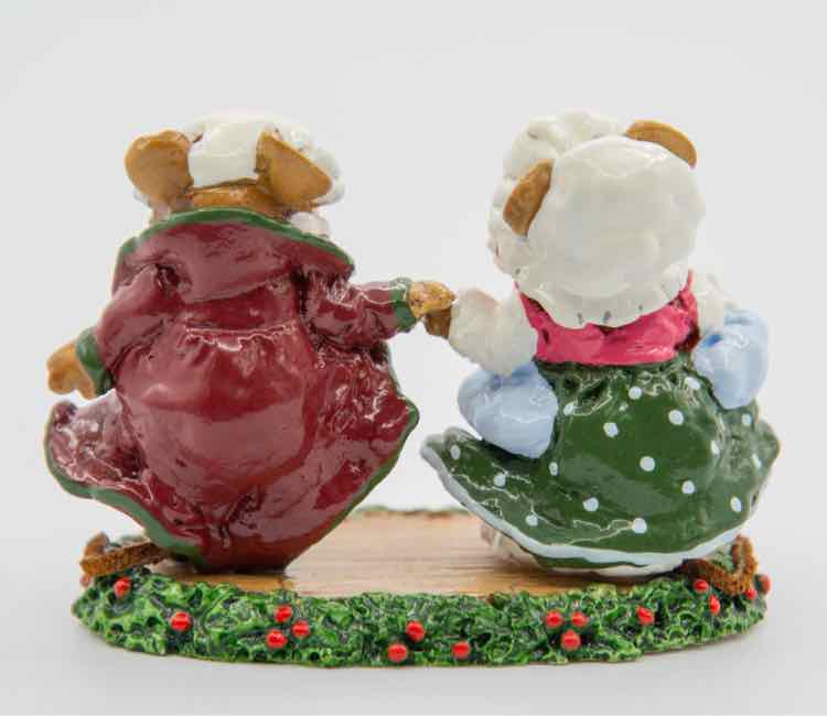 'Wee Forest Folk' Holiday Figurine