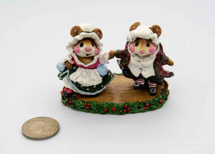 'Wee Forest Folk' Holiday Figurine