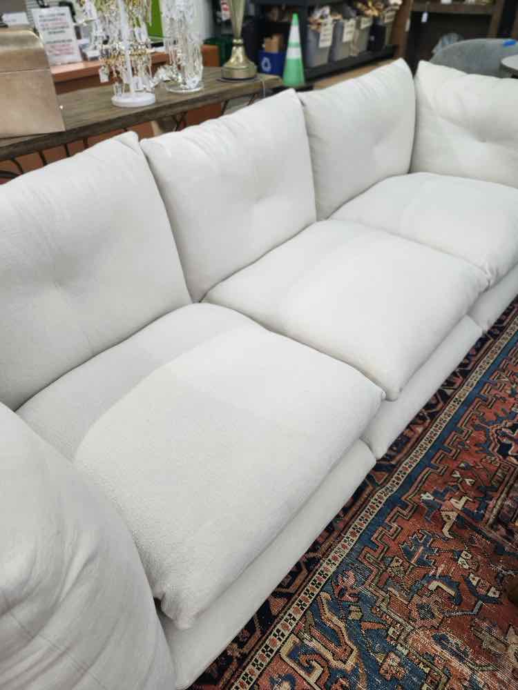 Perron Pillo Knoll 3pc Couch