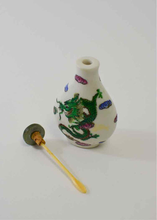 Vtg.Porcelain Chinese Snuff Bottle