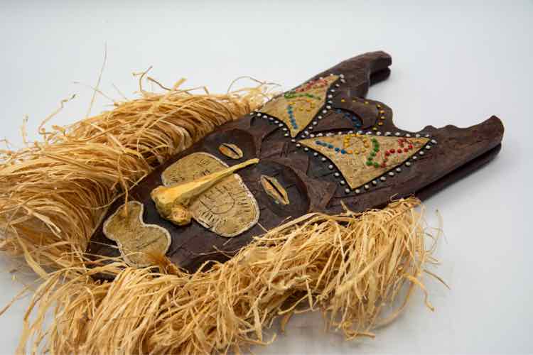 Wood Mask w/Raffia