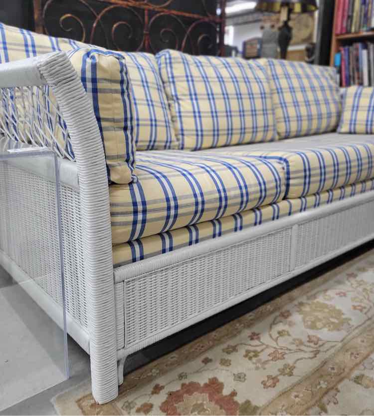 Wicker Sleeper Sofa