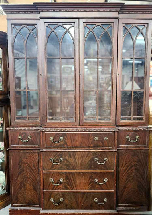 2 Piece China Cabinet Hutch