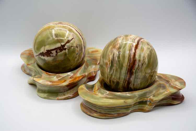 Onyx Ball and Holder Decor