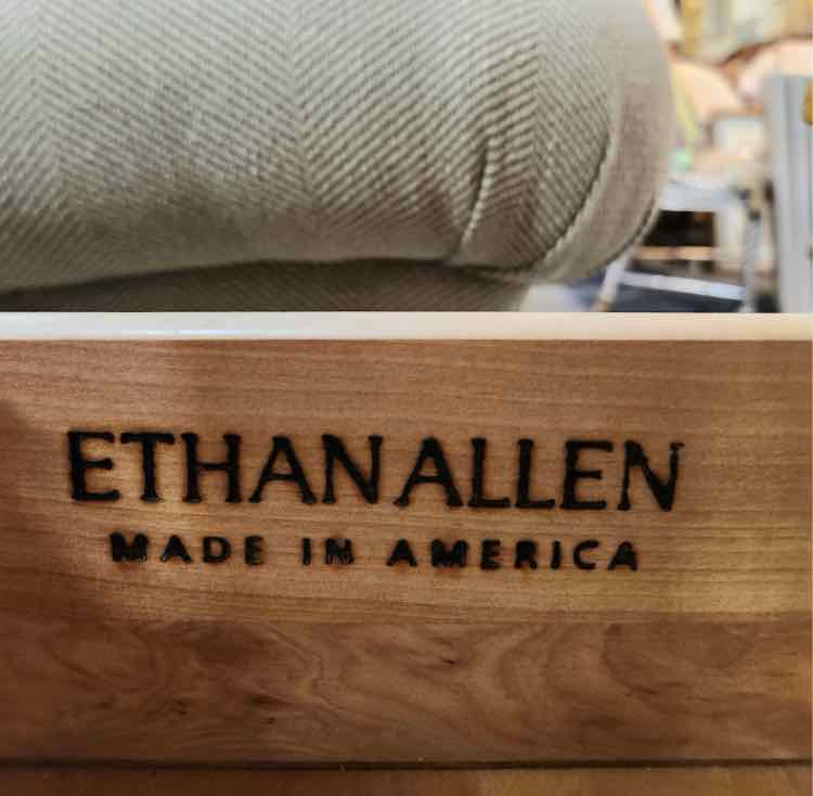 Ethan Allen Bakers Rack