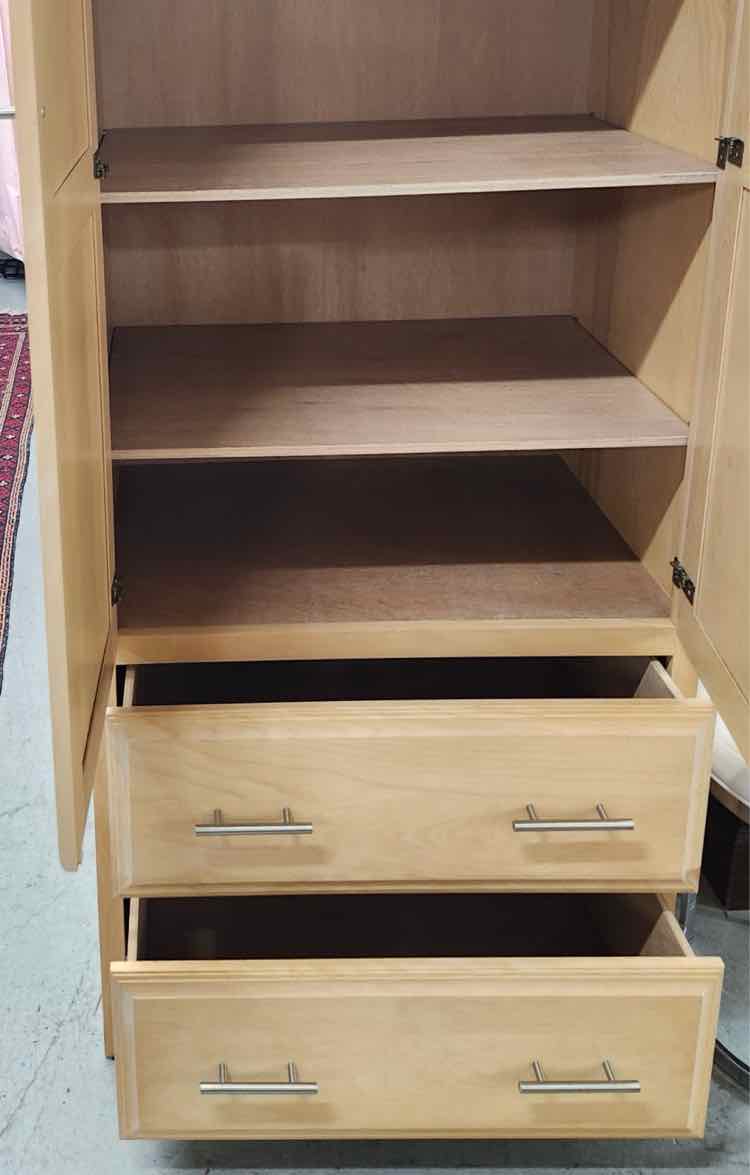 Armoire