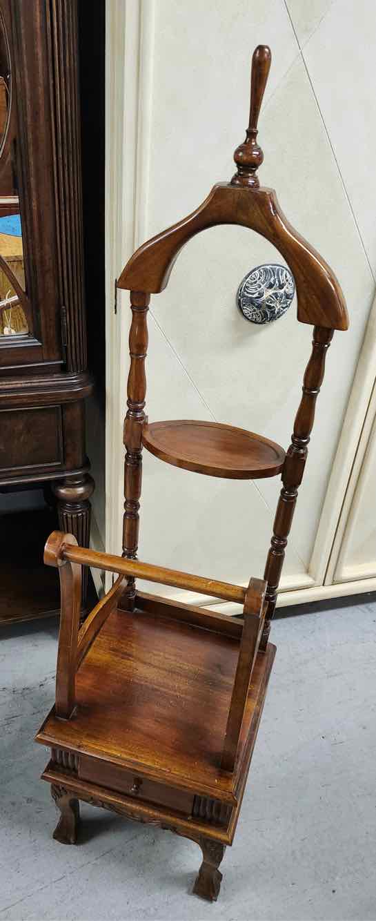 Antique Gentlemen's Clothes Butler