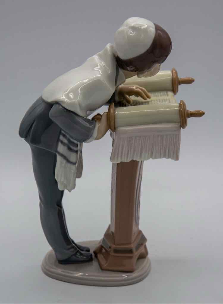 LLadro Bar Mitzvah Figure