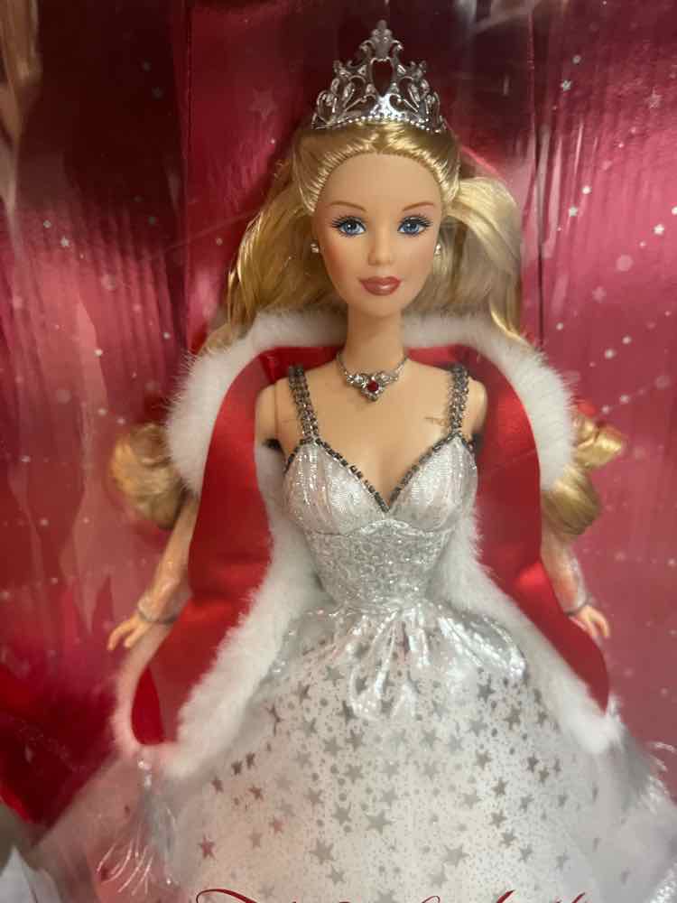 2001 HOLIDAY CELEBRATION BARBIE