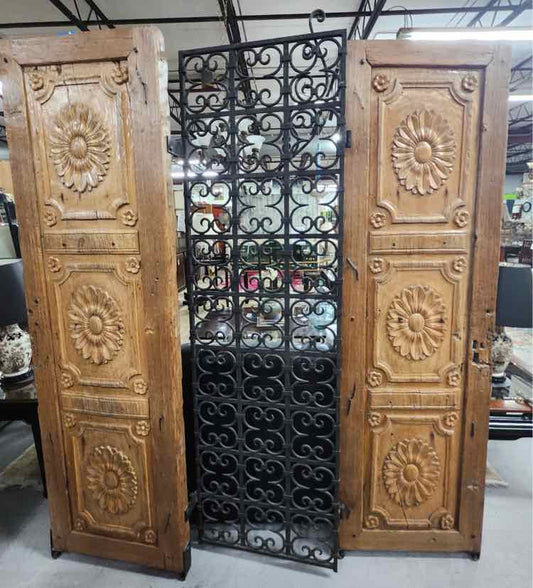 Antique 3 Panel Wood/Cast Iron Screen