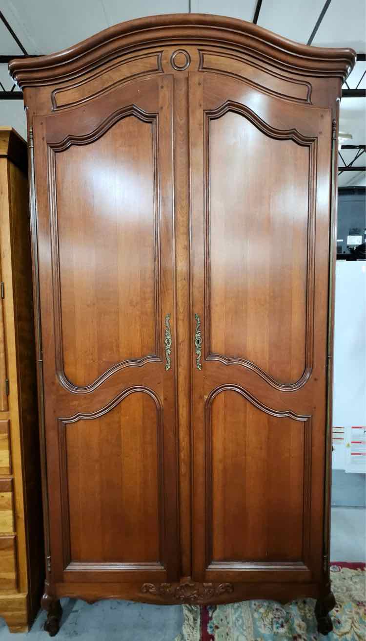 Armoire