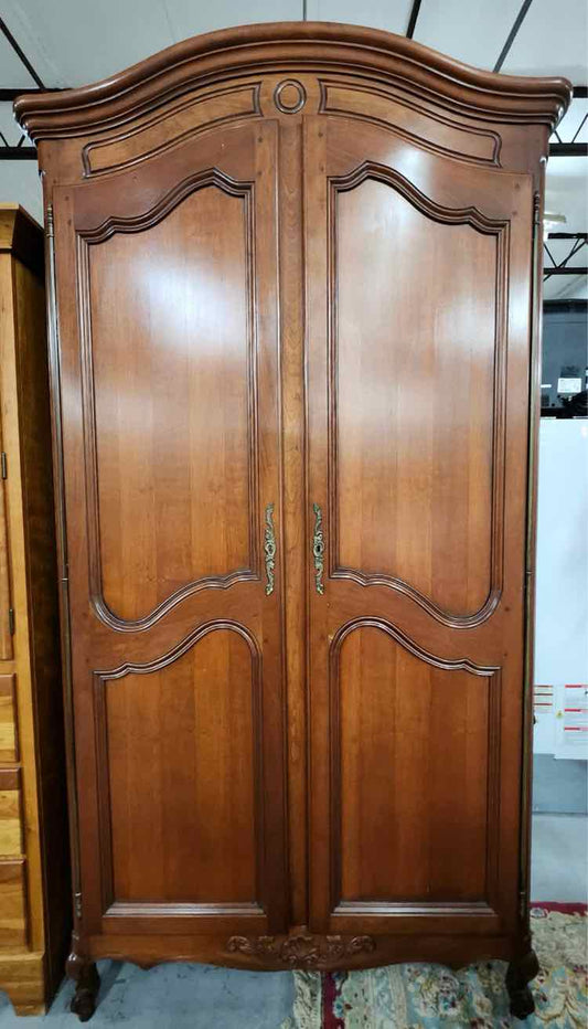 Armoire