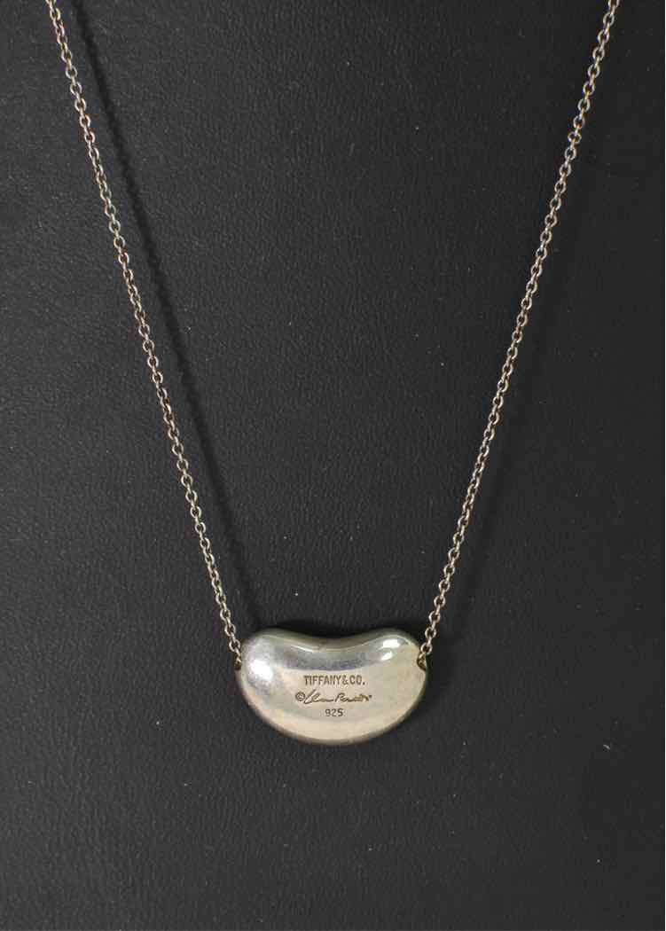 Tiffany & Co. Elsa Perretti Small Bean Necklace