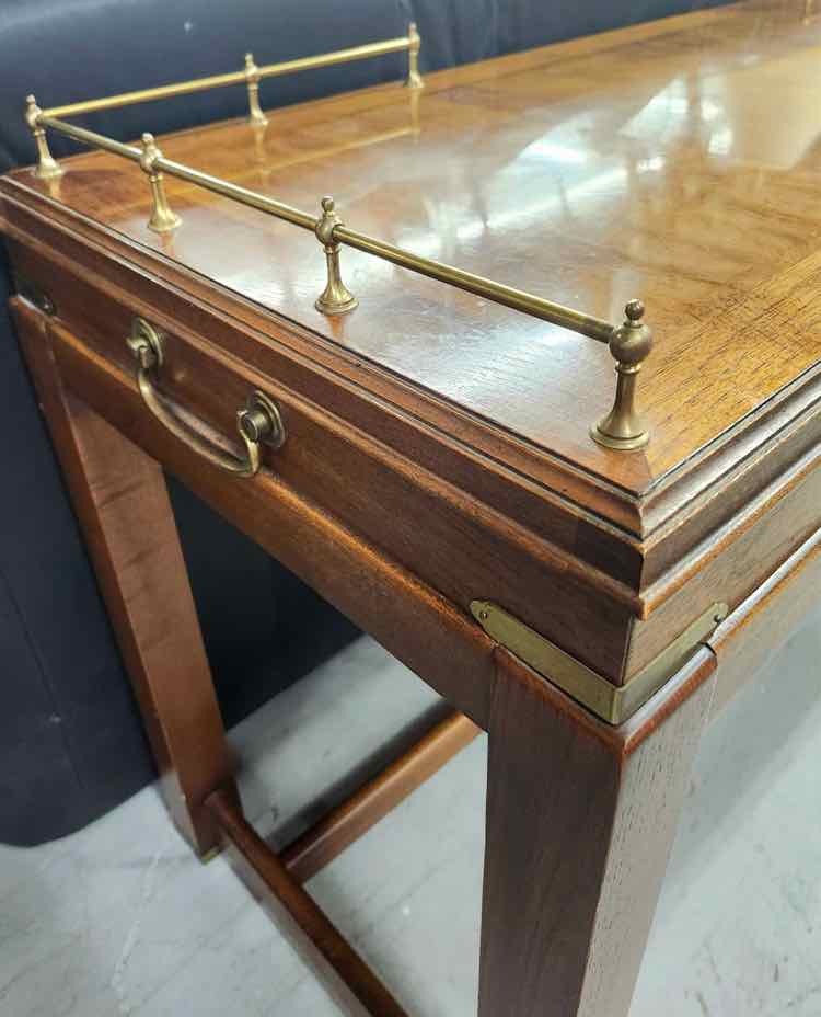 Lane Sofa Table