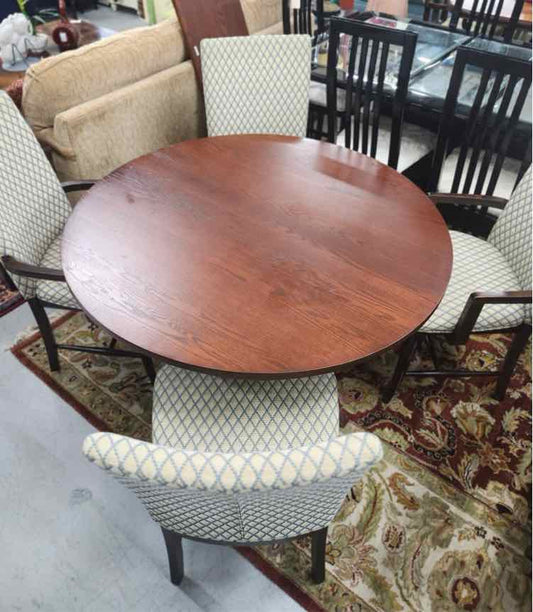 Table Chairs & Leaf