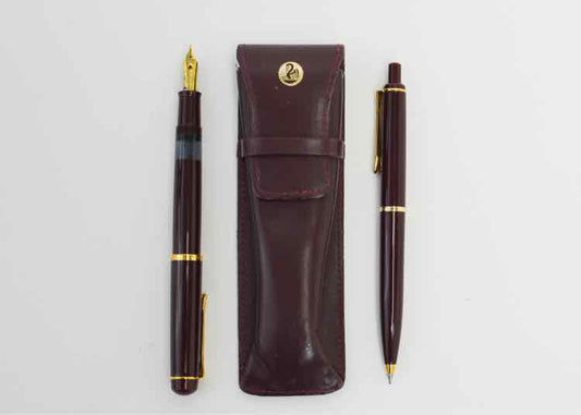 Vtg. Pelikan Burgundy 2 Pen Set w. Leather Pouch
