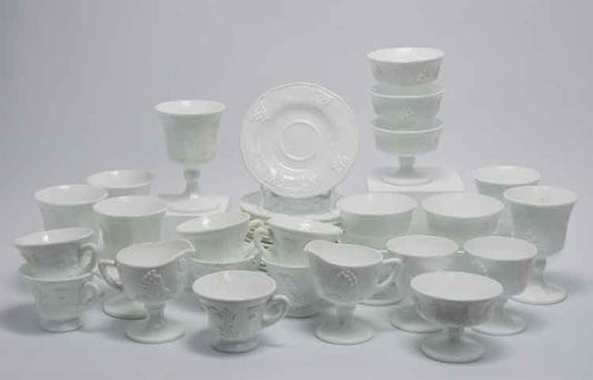 Indiana Milk Glass/37pcs