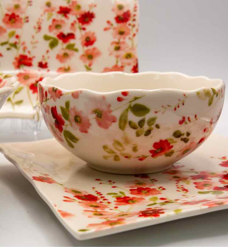 20PC.222 Fifth Bolicia Red Dinnerware