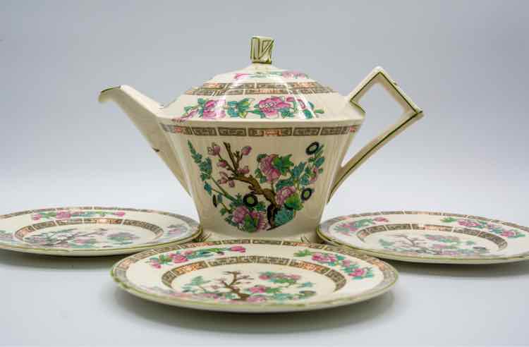 Stafforshire Teapot & 3 Plates