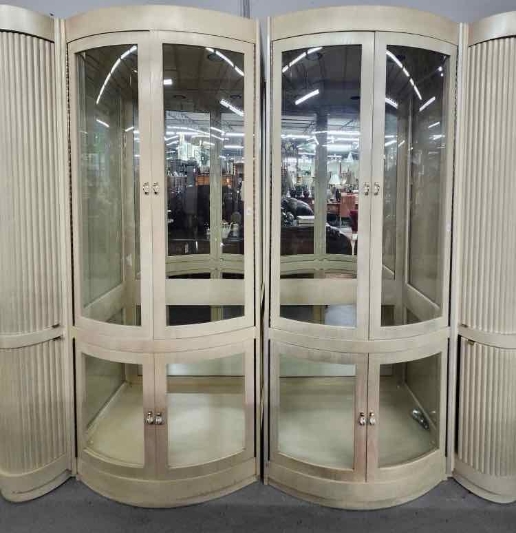 China Hutch/ Cabinet
