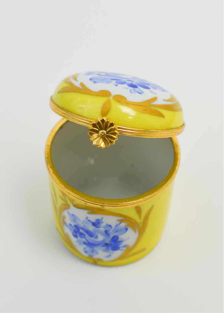 Chamart Limoges France Porcelain Box