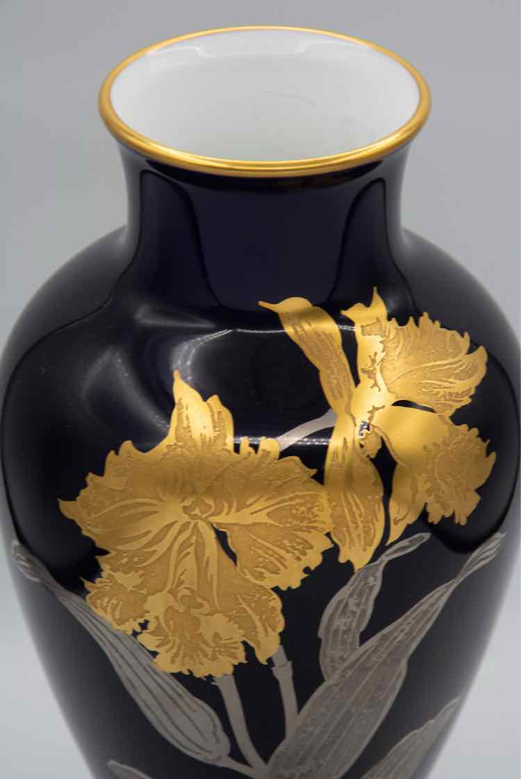 Okura Vase