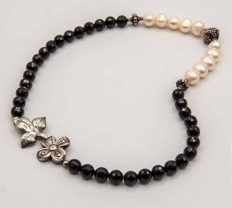 .925 Pearl/Glass Black Bead Necklace